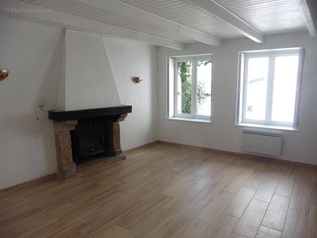 Maison à QUIMPERLE