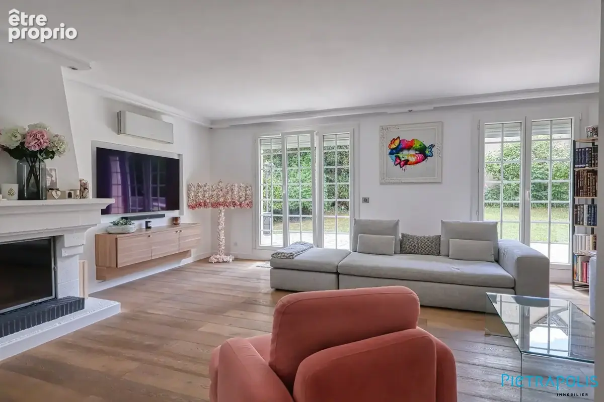 Maison 160 m² à Saint-Brice-Sous-Foret  - photo 2