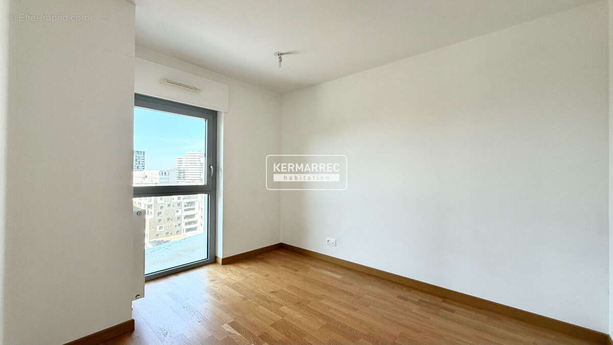 Appartement Nantes T3 duplex 61m² - vue Loire - terrasse - stationnement - photo 6