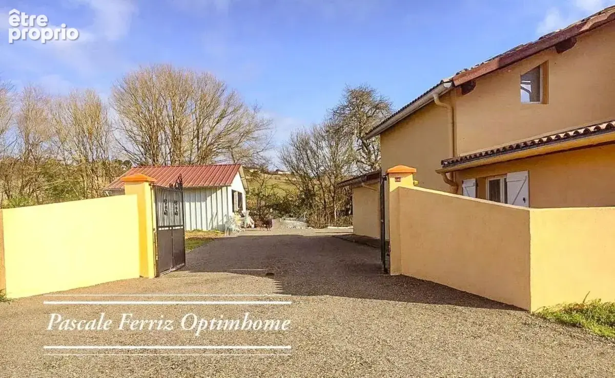 FRANCON - MAISON T8 - 5 chambres - 247 m² sur terrain 5893m² avec Piscine et Jacuzzi - photo 23