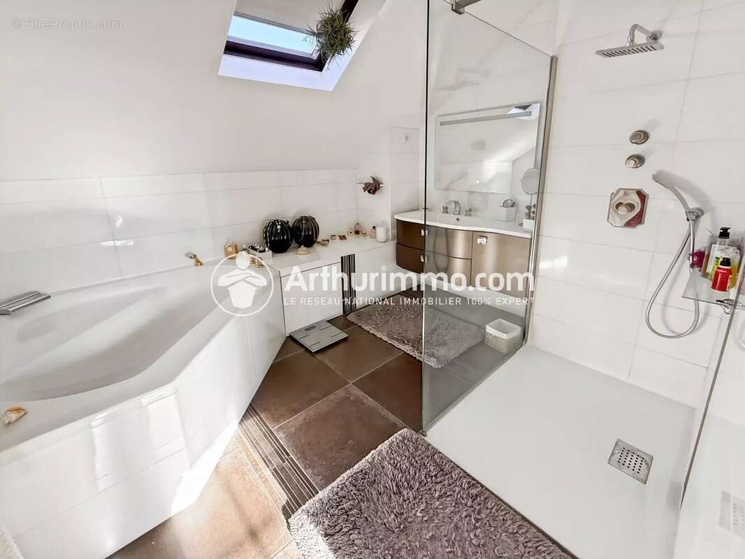 Maison à SOISY-SUR-SEINE