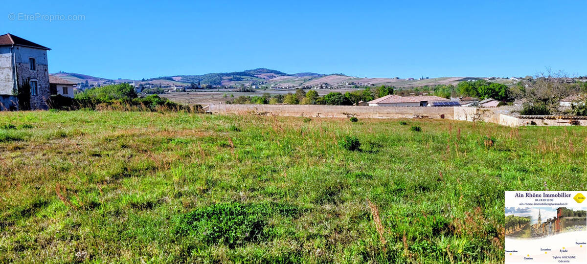 Terrain à LANCIE