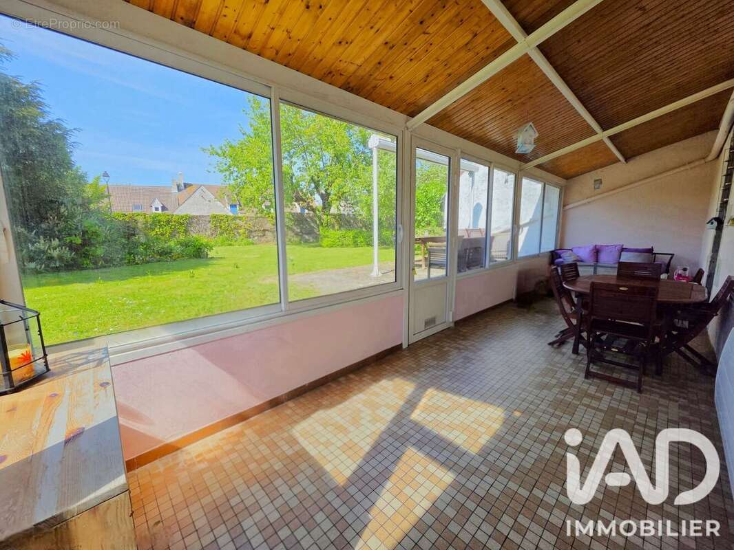 Maison 150 m² à Louville-La-Chenard  - photo 8