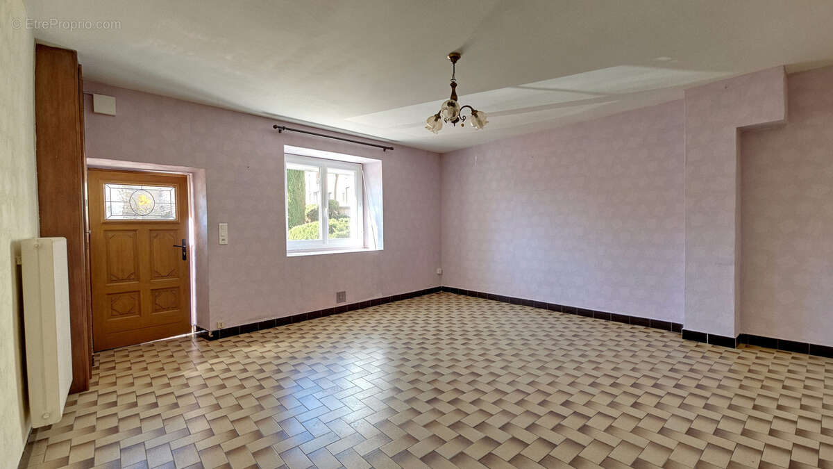 Maison à SAYAT