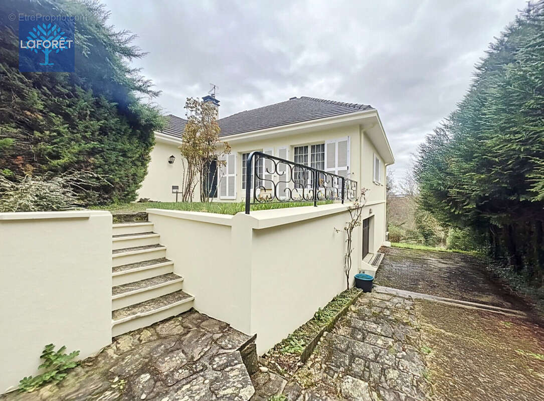 Maison à TORCY