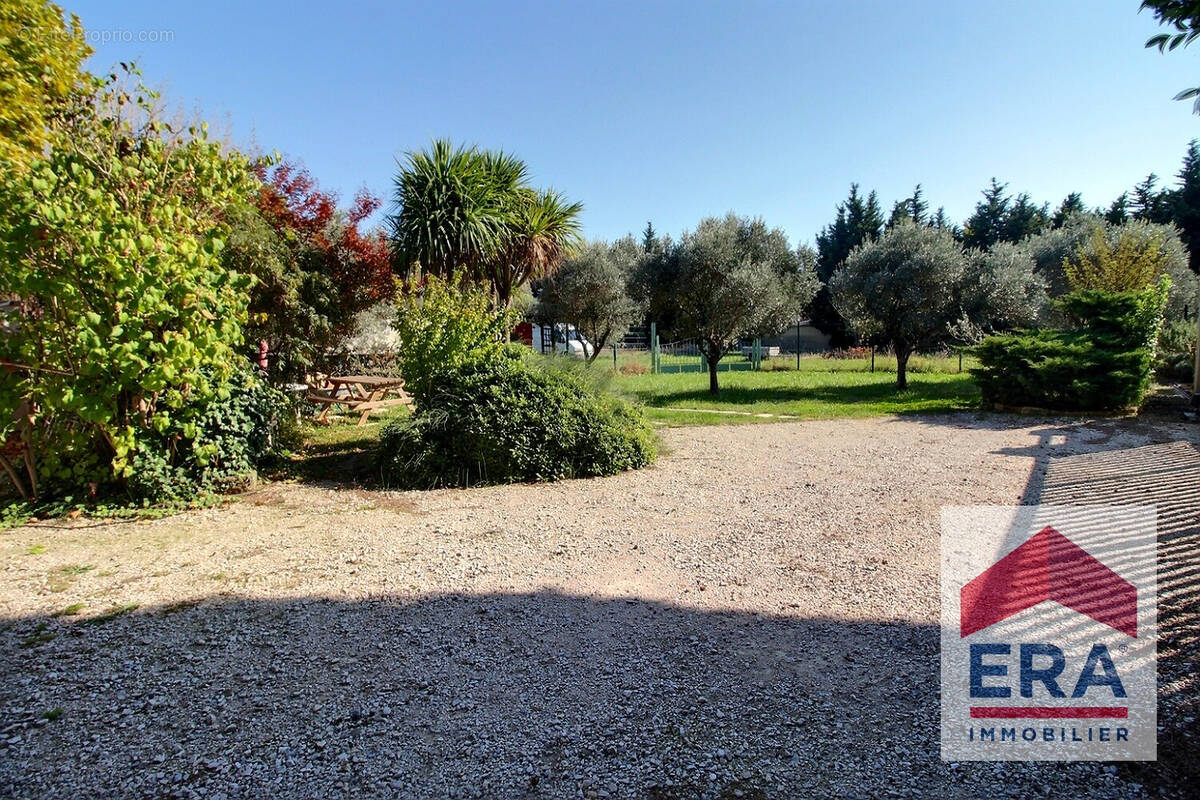 Maison à JONQUIERES