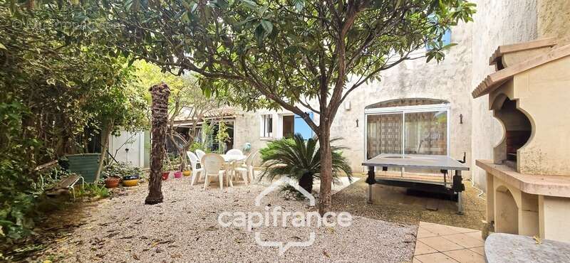 Maison à SOLLIES-PONT