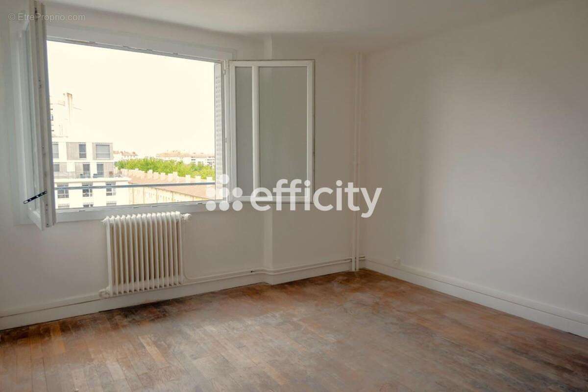 Appartement à LYON-7E