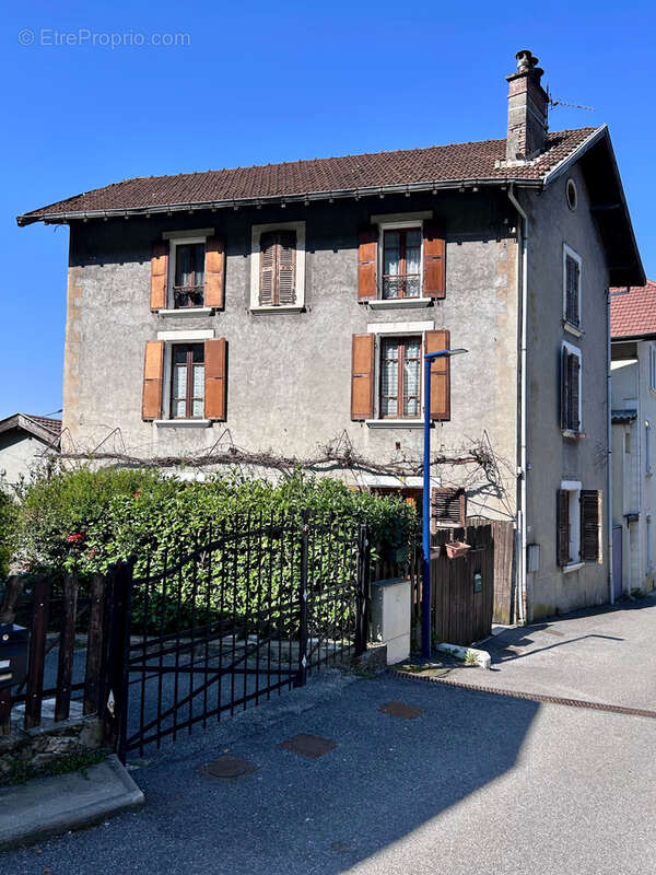 Maison à VILLARD-BONNOT