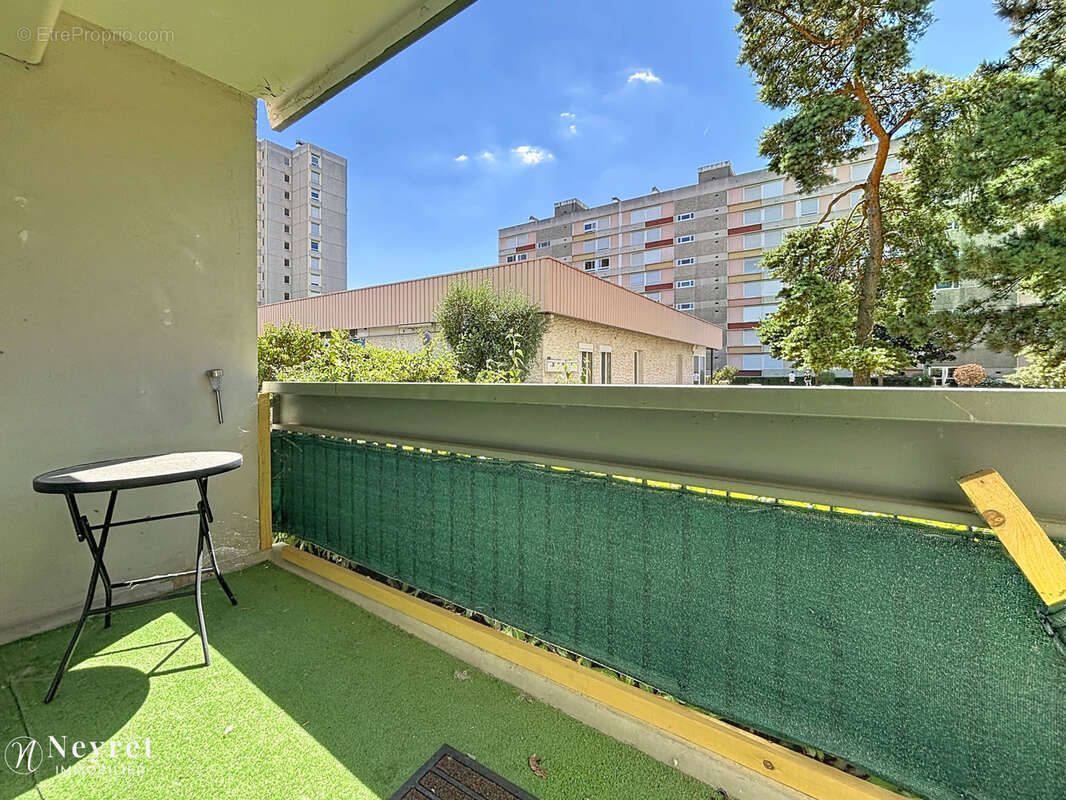 Appartement à OULLINS