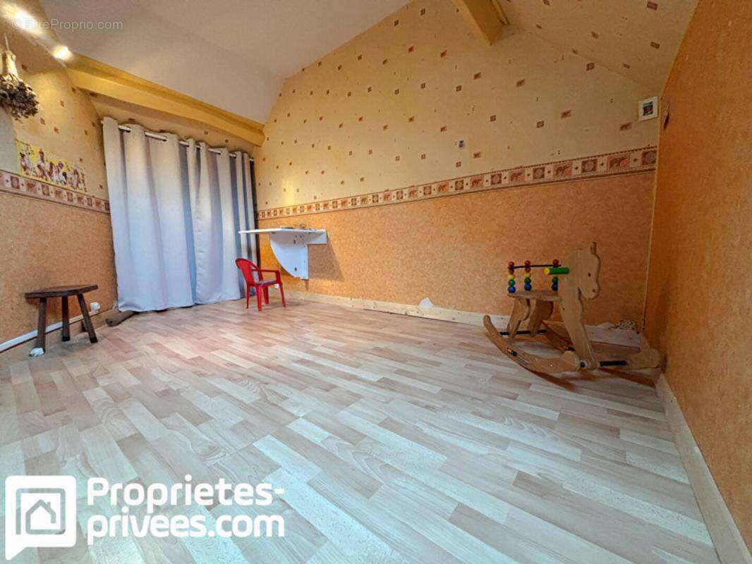 Maison à MEHUN-SUR-YEVRE