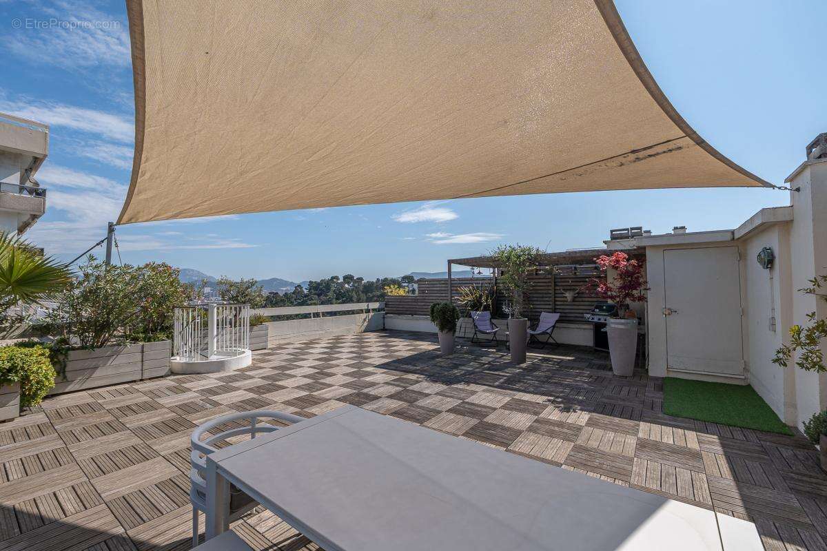 Appartement à MARSEILLE-8E