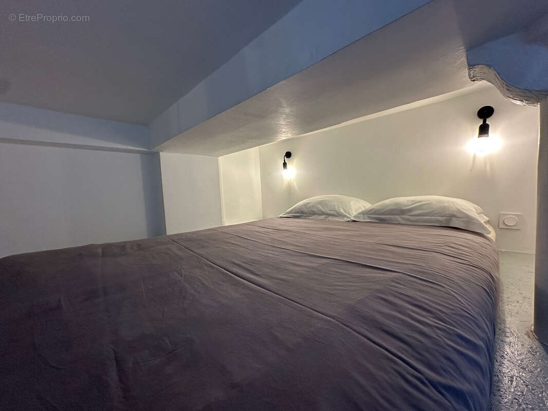 Commerce à PARIS-11E