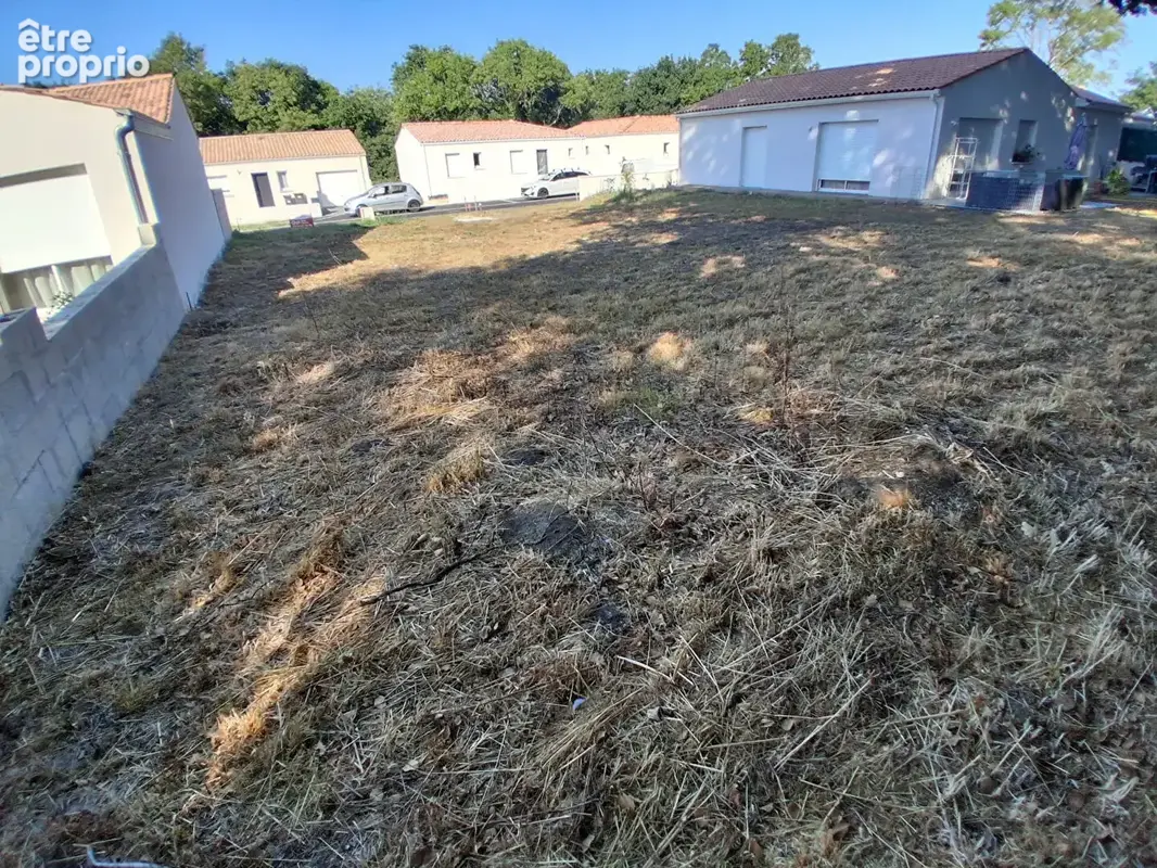 Terrain constructible viabilisé st St Agnant - photo 4