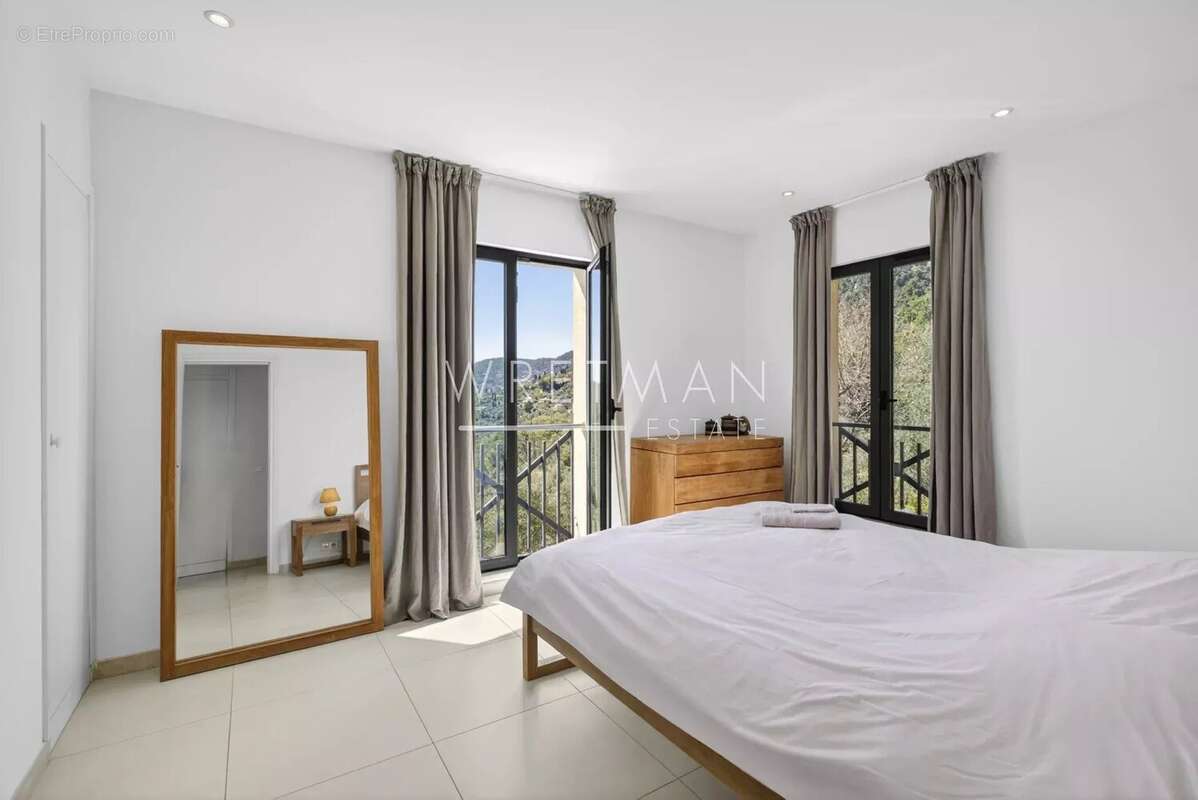 Villa moderne de 4 chambres avec grande piscine et vue spectaculaire – Cabris - photo 19