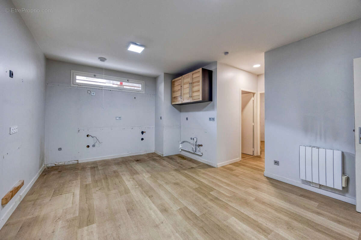 Commerce à GRENOBLE