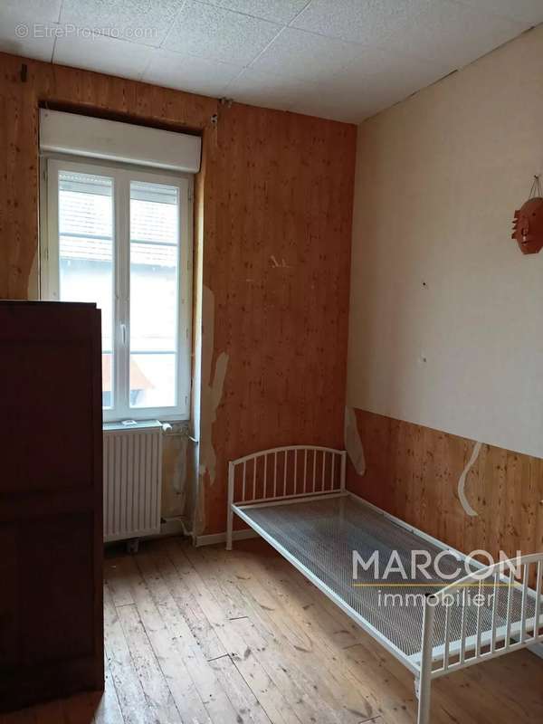 Maison à LA VILLENEUVE