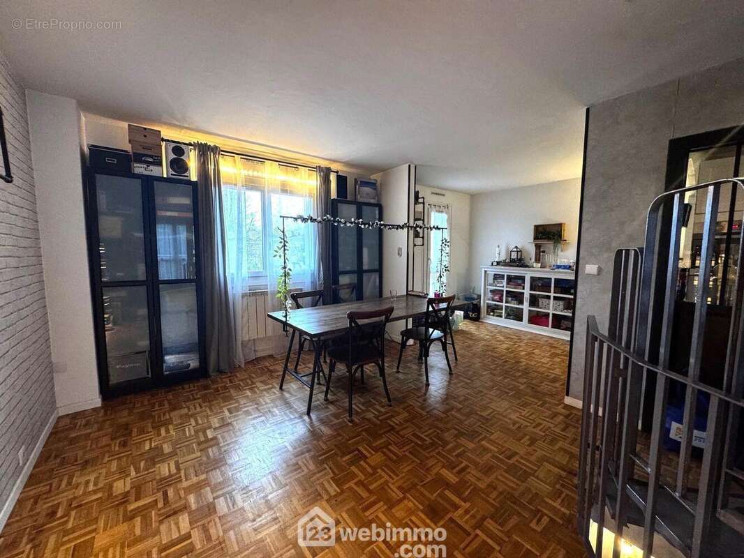 Avec la salle à manger. - Maison à BONDOUFLE
