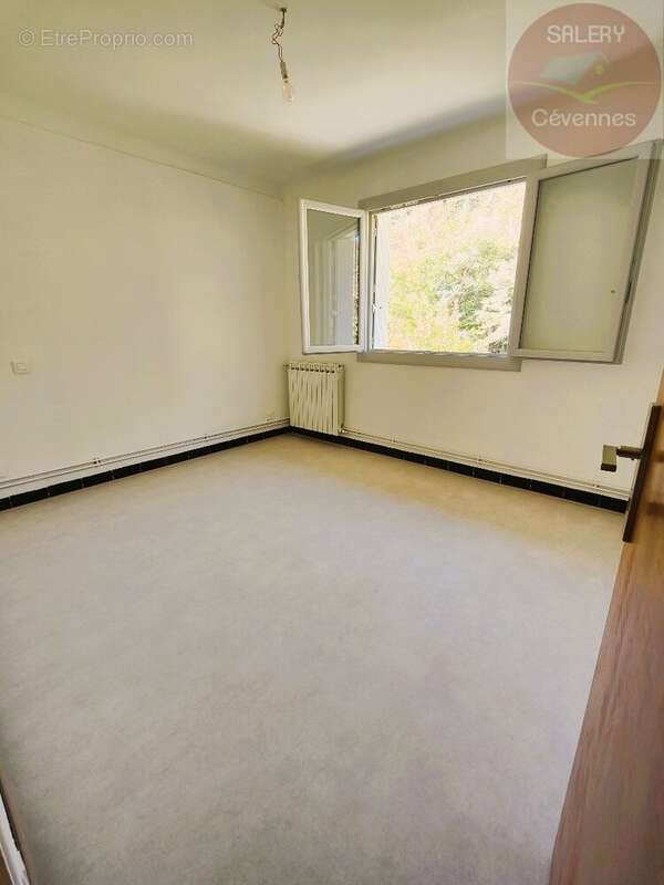 Maison à LA SALLE-PRUNET