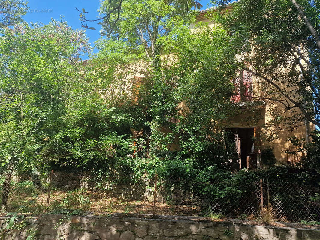 Maison à SAINT-PAUL-LE-JEUNE