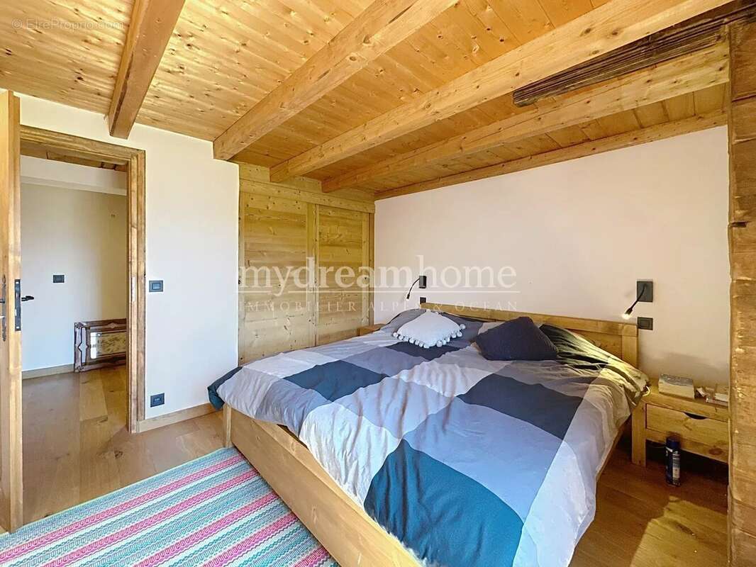 Rare ! exclusivite : chalet d alpage vue mont blanc sur les hauteurs de saint nicolas la chapelle (73590) - photo 12