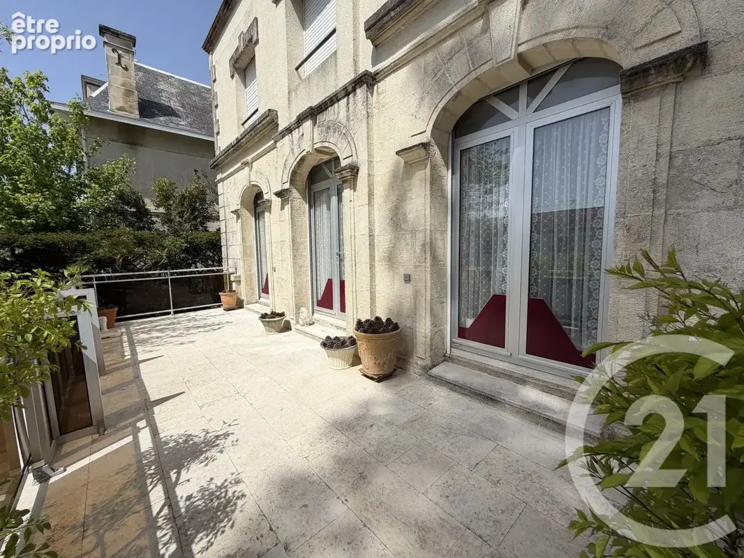 Appartement 4 pièces 73 m² à vendre à Royan (17200) - photo 2