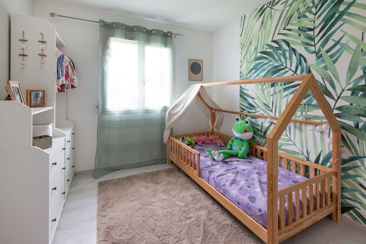 Maison à LA BATIE-DIVISIN