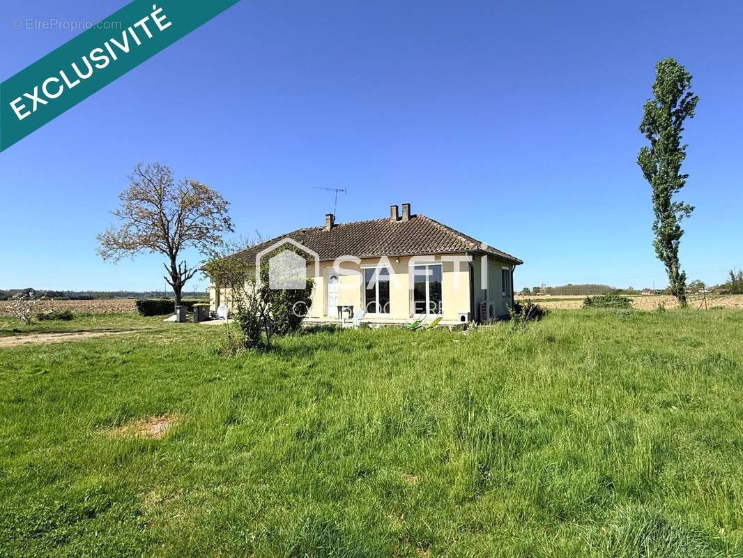 Photo 1 - Maison à ESCATALENS