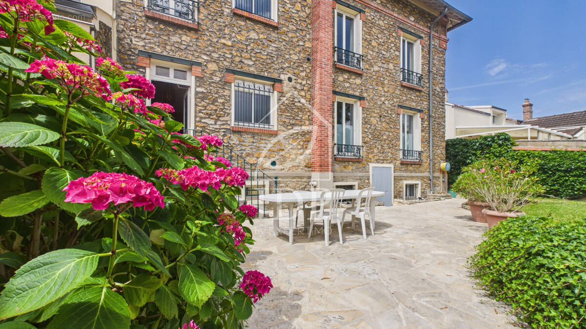 Maison à CORBEIL-ESSONNES