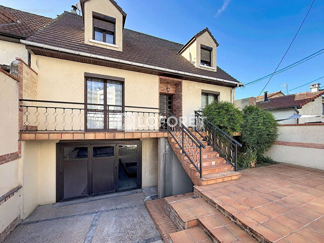 Maison à VILLEJUIF