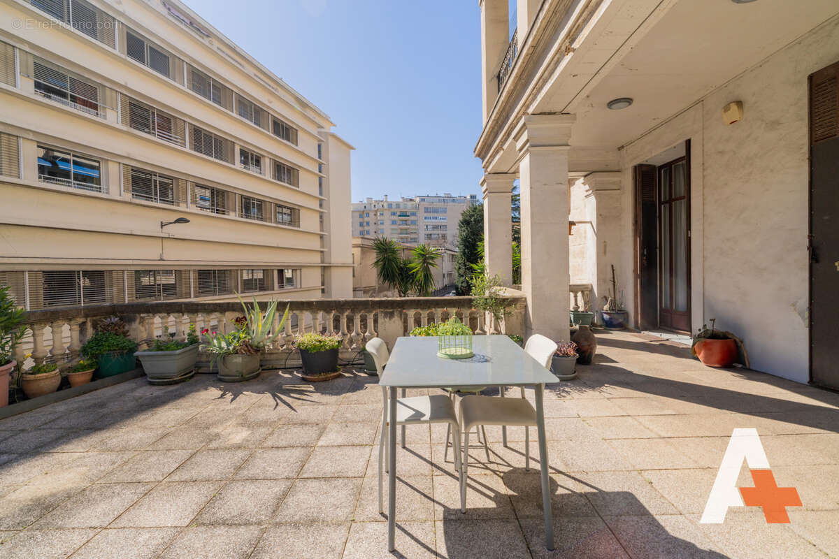 Appartement à MARSEILLE-8E