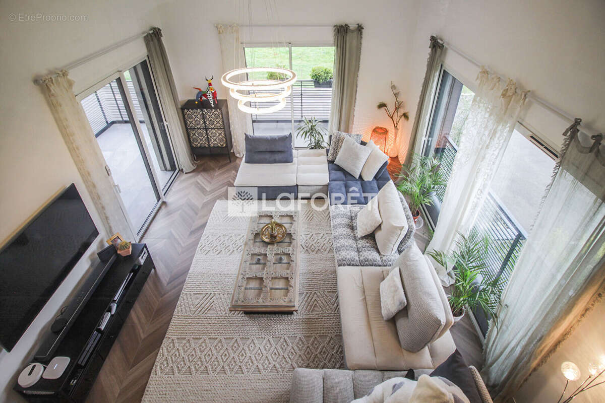 Appartement à ANTHY-SUR-LEMAN