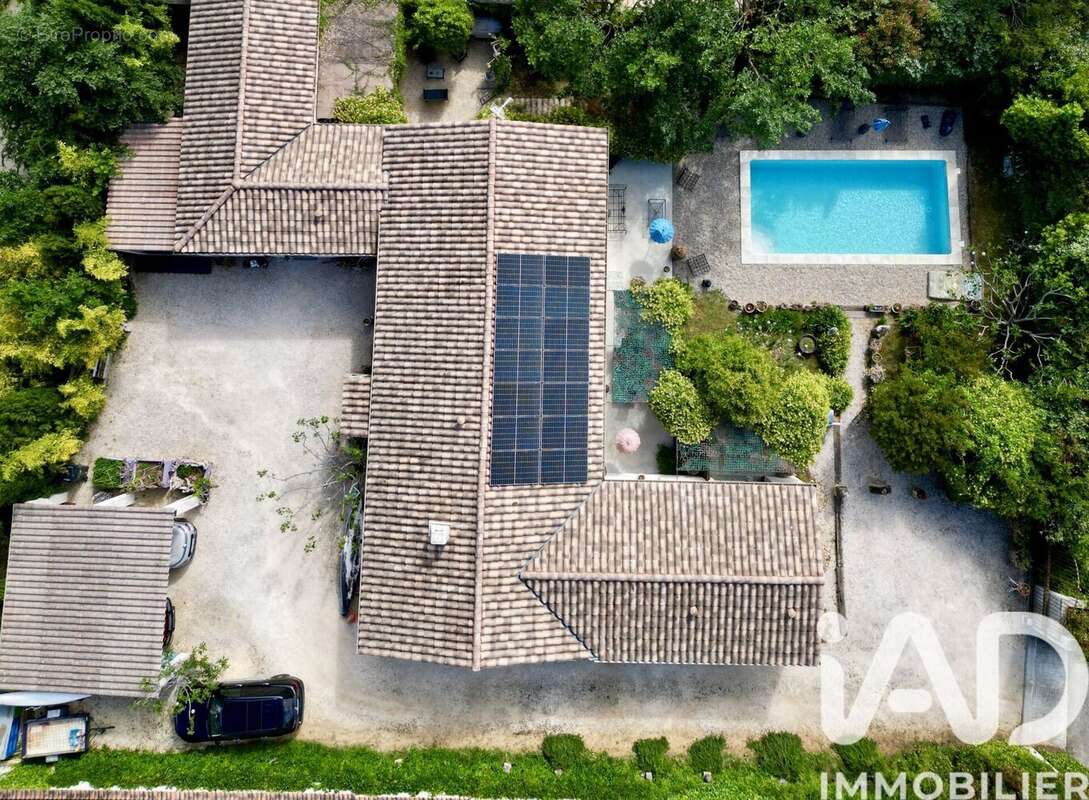 Photo 2 - Maison à SAINT-JULIEN-DE-PEYROLAS