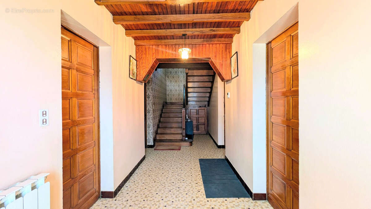 Maison Hagetmau 8 pièce(s) 199 m2 - photo 3