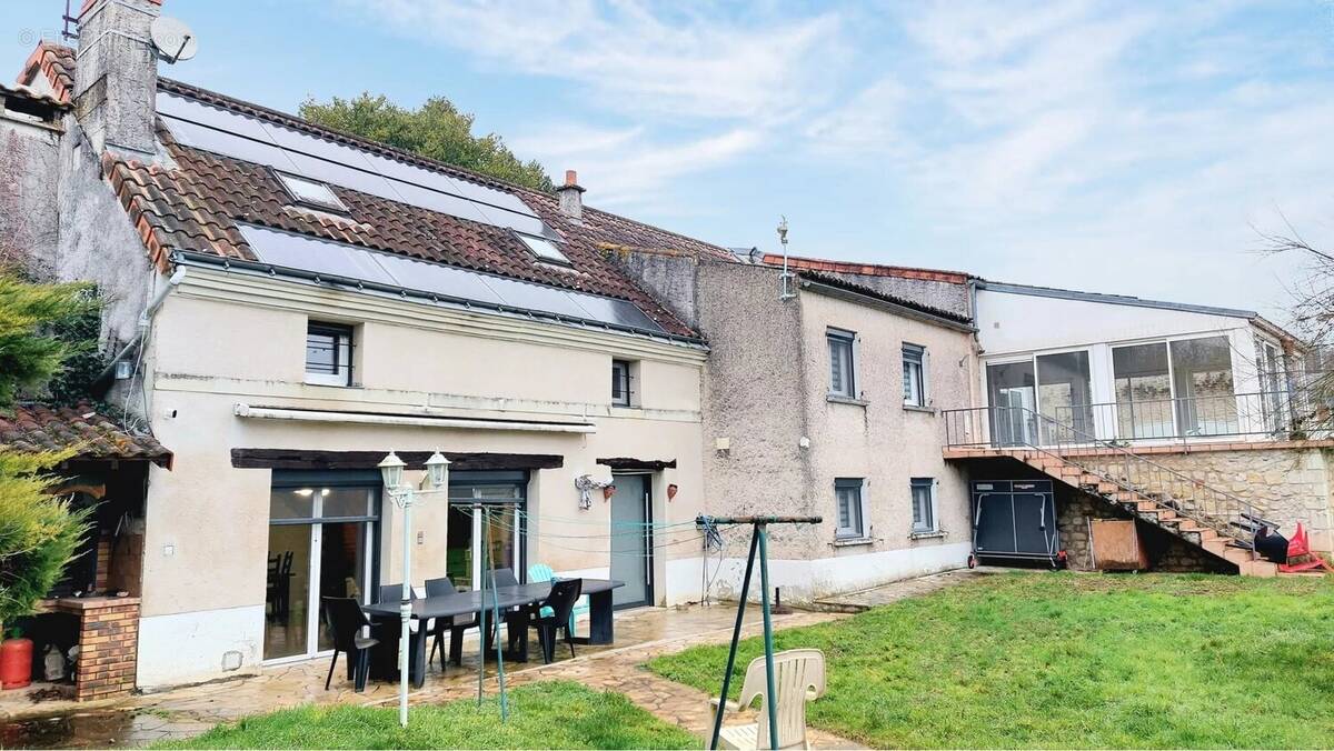 Maison à BEAUMONT