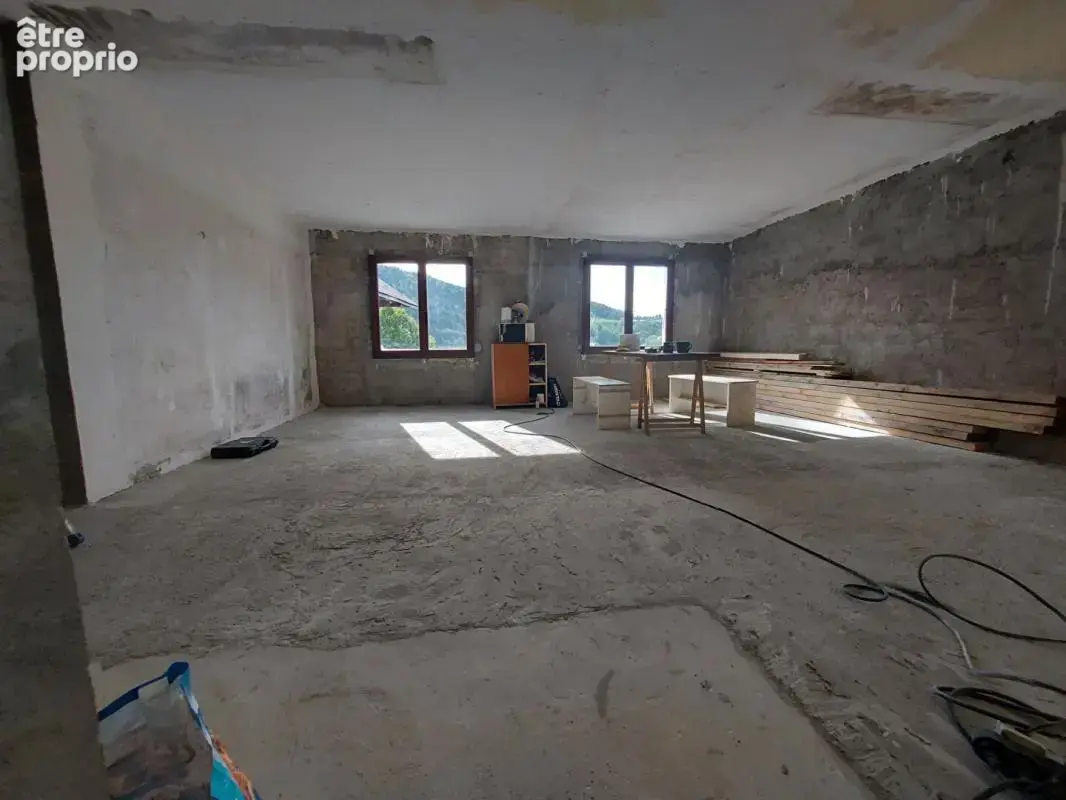 Rare à talloires-montmin, 150 m² de plateau à rénover , vue montagne , fort potentiel - photo 10