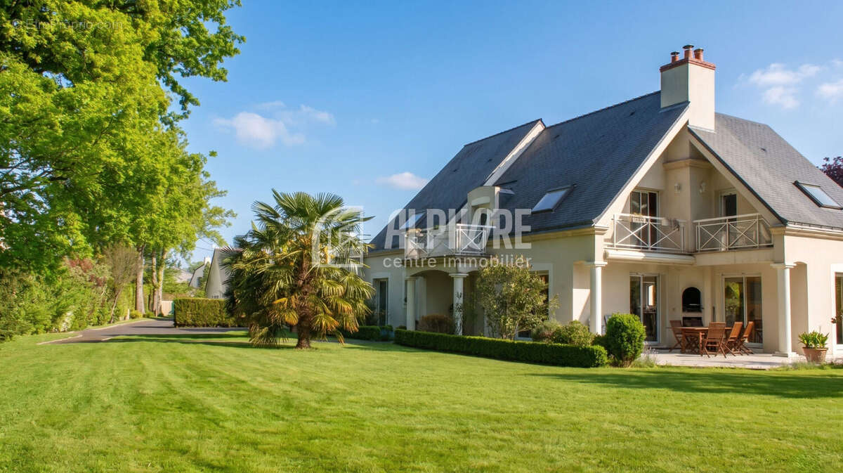 Maison à LA CHAPELLE-SUR-ERDRE