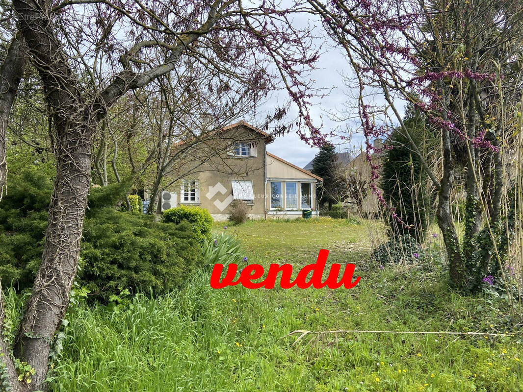 Maison à MIREBEAU
