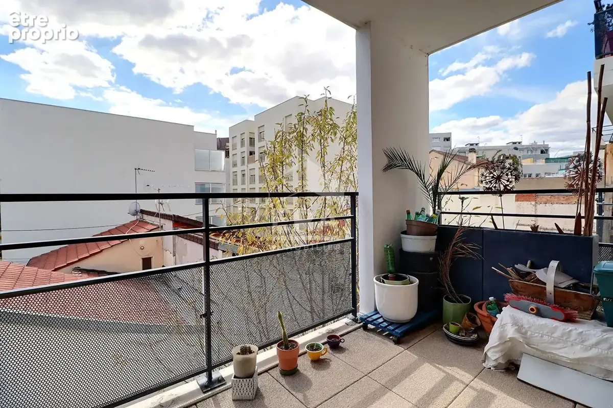 Appartement à AUBERVILLIERS