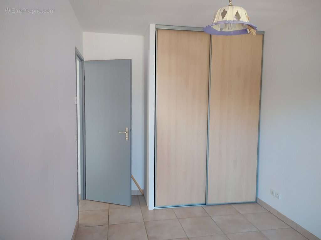 Maison récente avec piscine + dépendances - photo 16