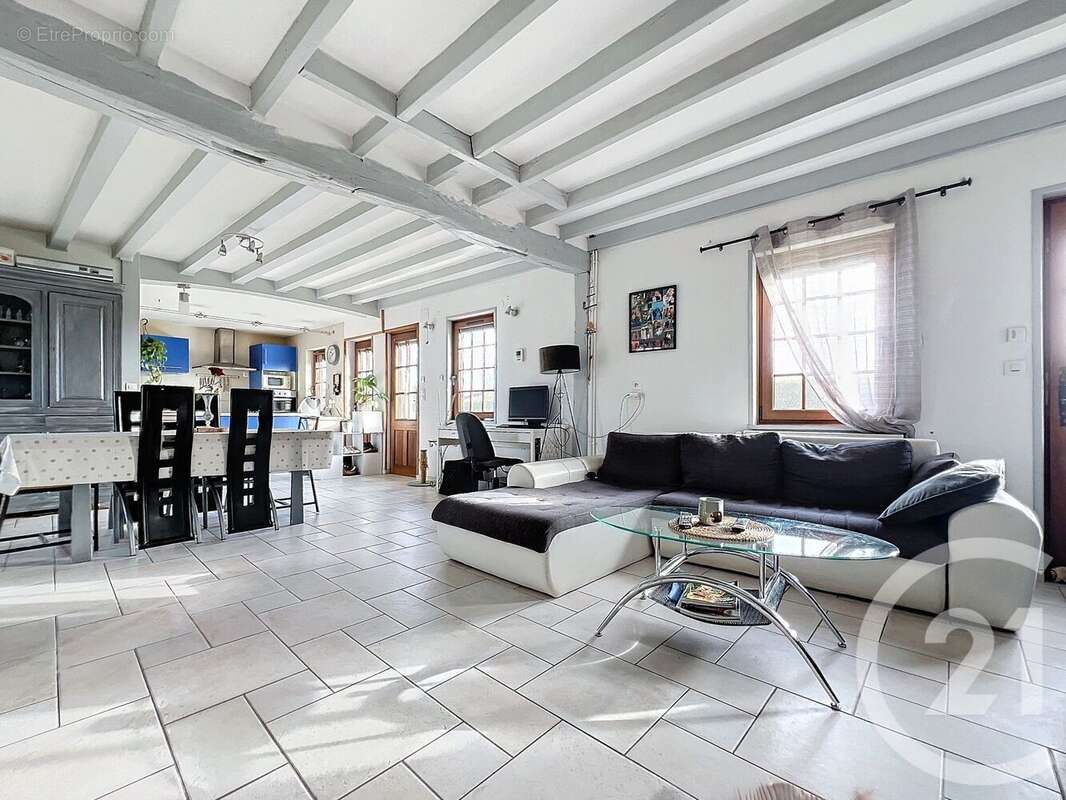 Maison à CONDE-SUR-RISLE