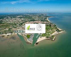 Autre à HIERS-BROUAGE