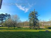 Terrain à MONTMOROT