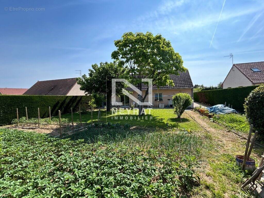 Maison à SENNECEY-LE-GRAND