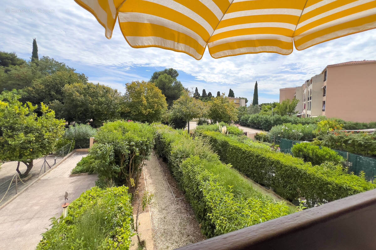 Appartement à LA LONDE-LES-MAURES