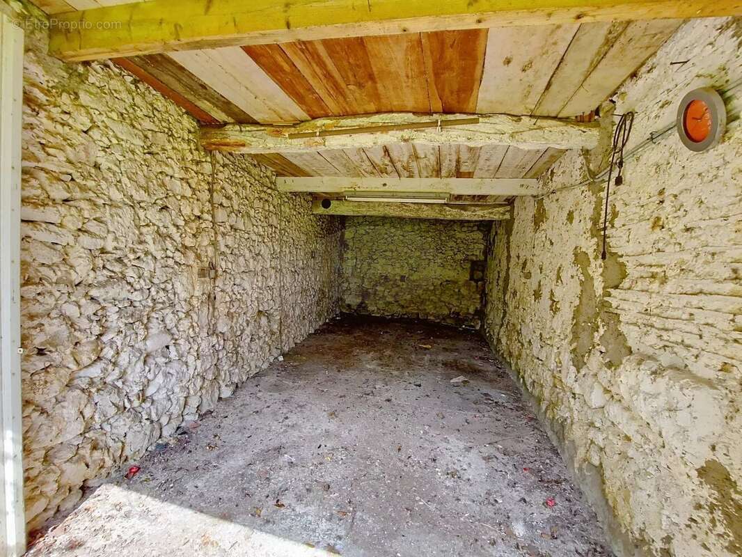 Maison à VIC-FEZENSAC