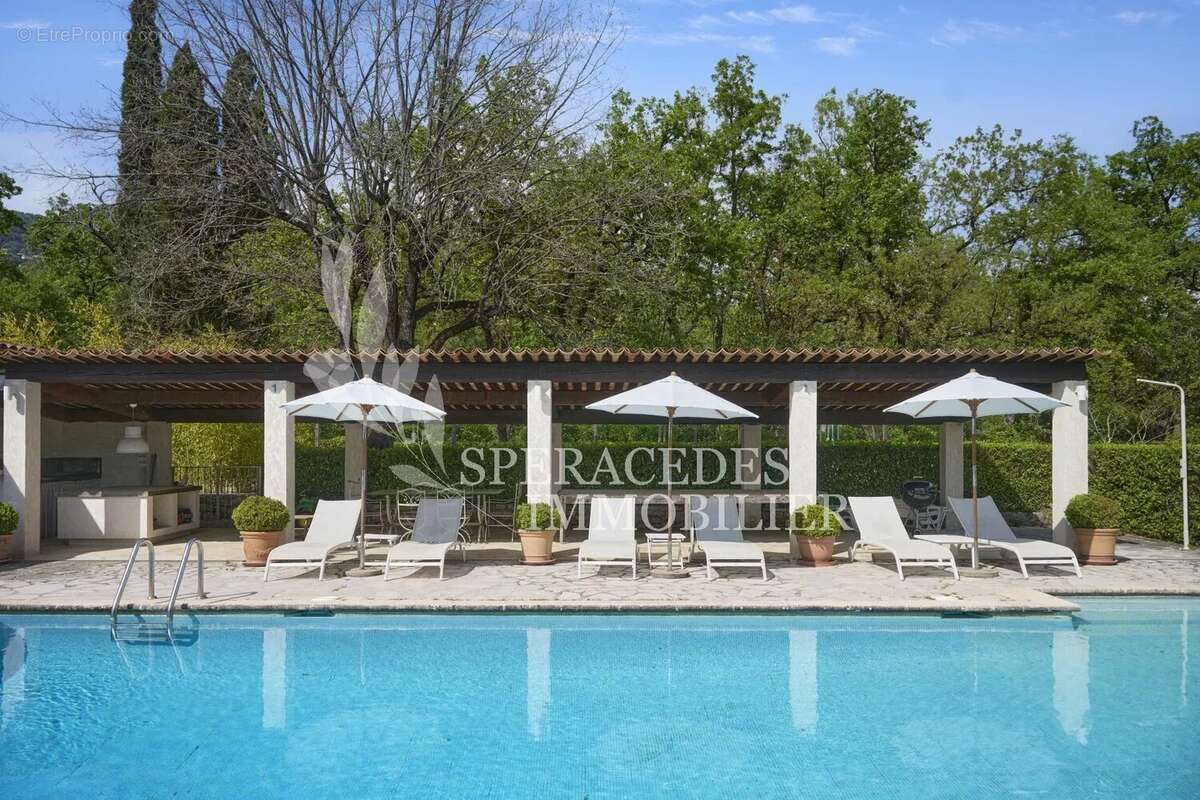 Maison à PEYMEINADE