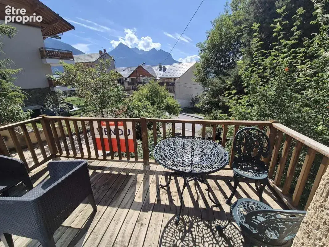 Maison à vendre 9 pièces  (05) - photo 2