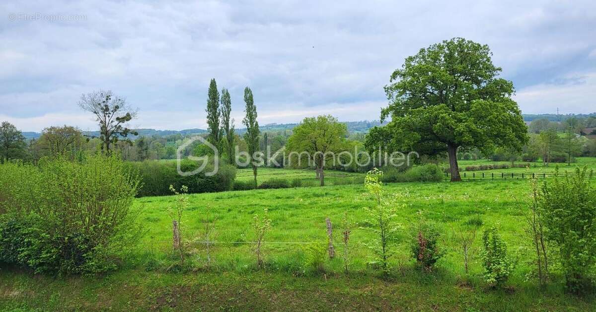 Maison à LE MESNIL-GILBERT