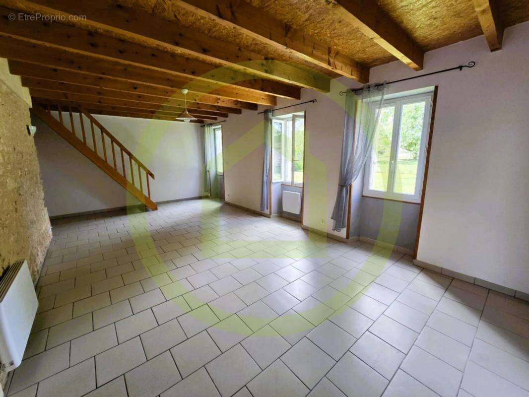 Maison à SAINT-CIERS-SUR-GIRONDE